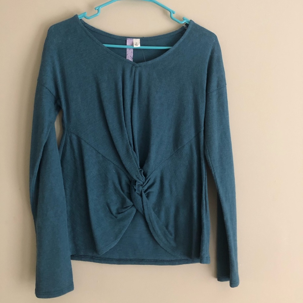 blue top from francescas